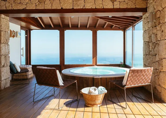 Las Casas Del Camino Real