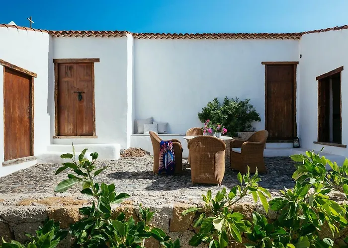 Las Casas Del Camino Real