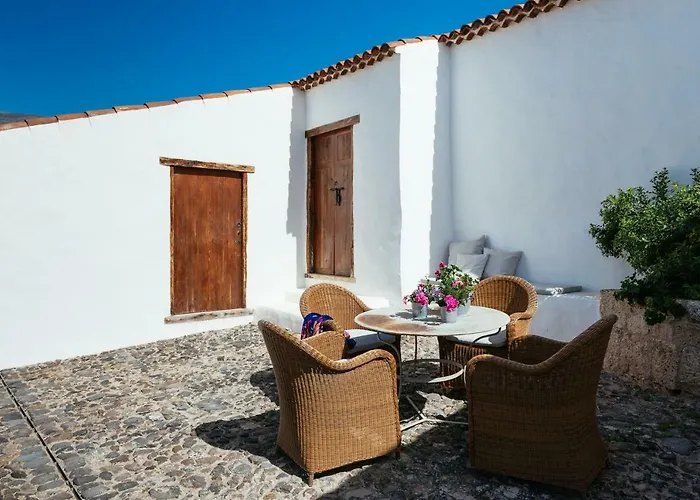 Las Casas Del Camino Real *