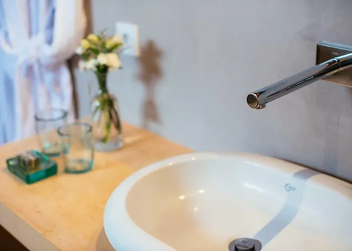 Las Casas Del Camino Real *